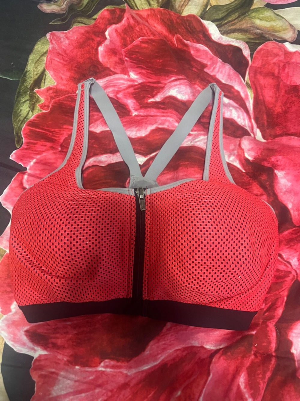 Victoria's Secret Sport racer back Front-I Zip Sports Bra 34ddd